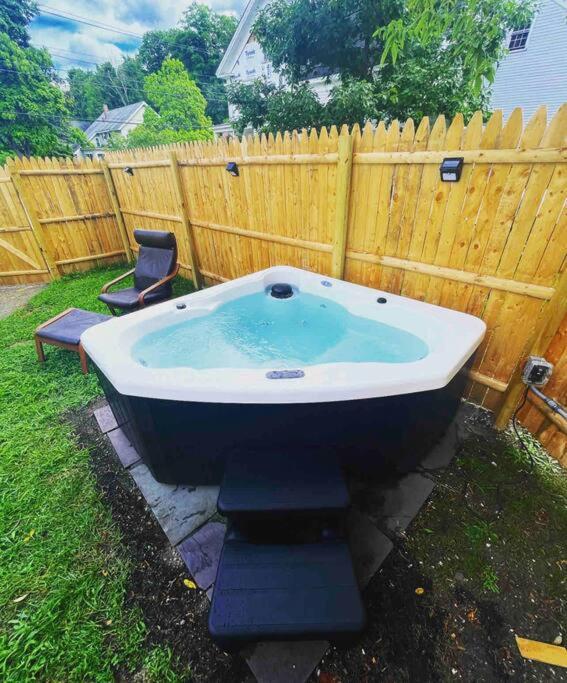 New!! Lovely Unit W/ Private Hot Tub And Patio! Лаконія Екстер'єр фото