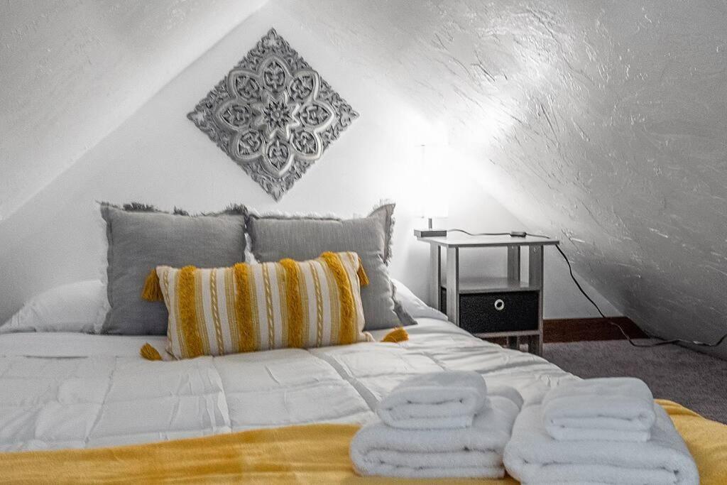 New!! Lovely Unit W/ Private Hot Tub And Patio! Лаконія Екстер'єр фото