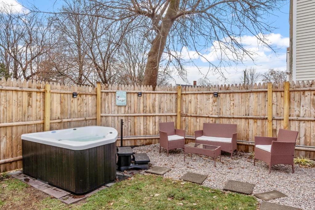 New!! Lovely Unit W/ Private Hot Tub And Patio! Лаконія Екстер'єр фото